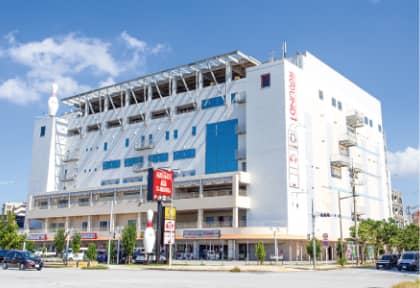 Round One Stadium Okinawa Ginowan Store